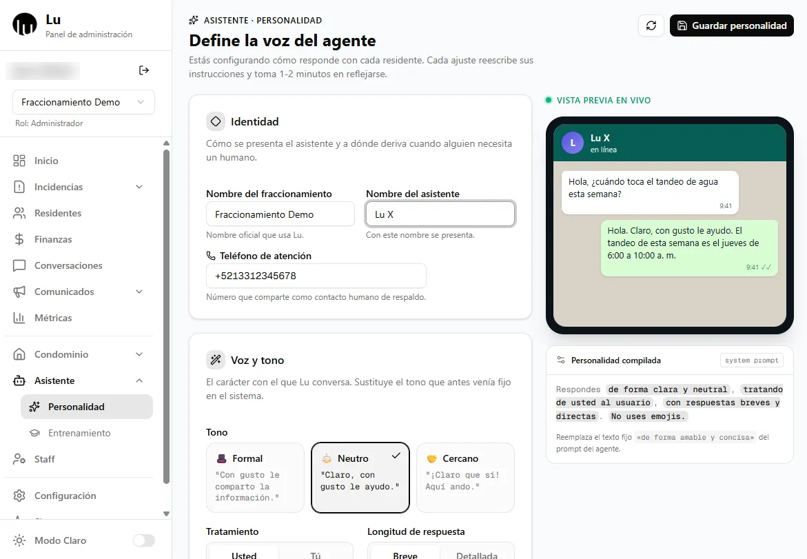 Configuración de Lu: identidad y tono del asistente con vista previa en vivo, submódulos del condominio y tarjetas de conocimiento con número de consultas.